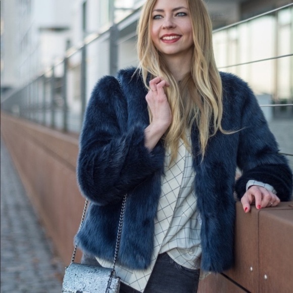 ZARA Trafaluc faux fur jacket short fur midnight blue Size S - Picture 9 of 15